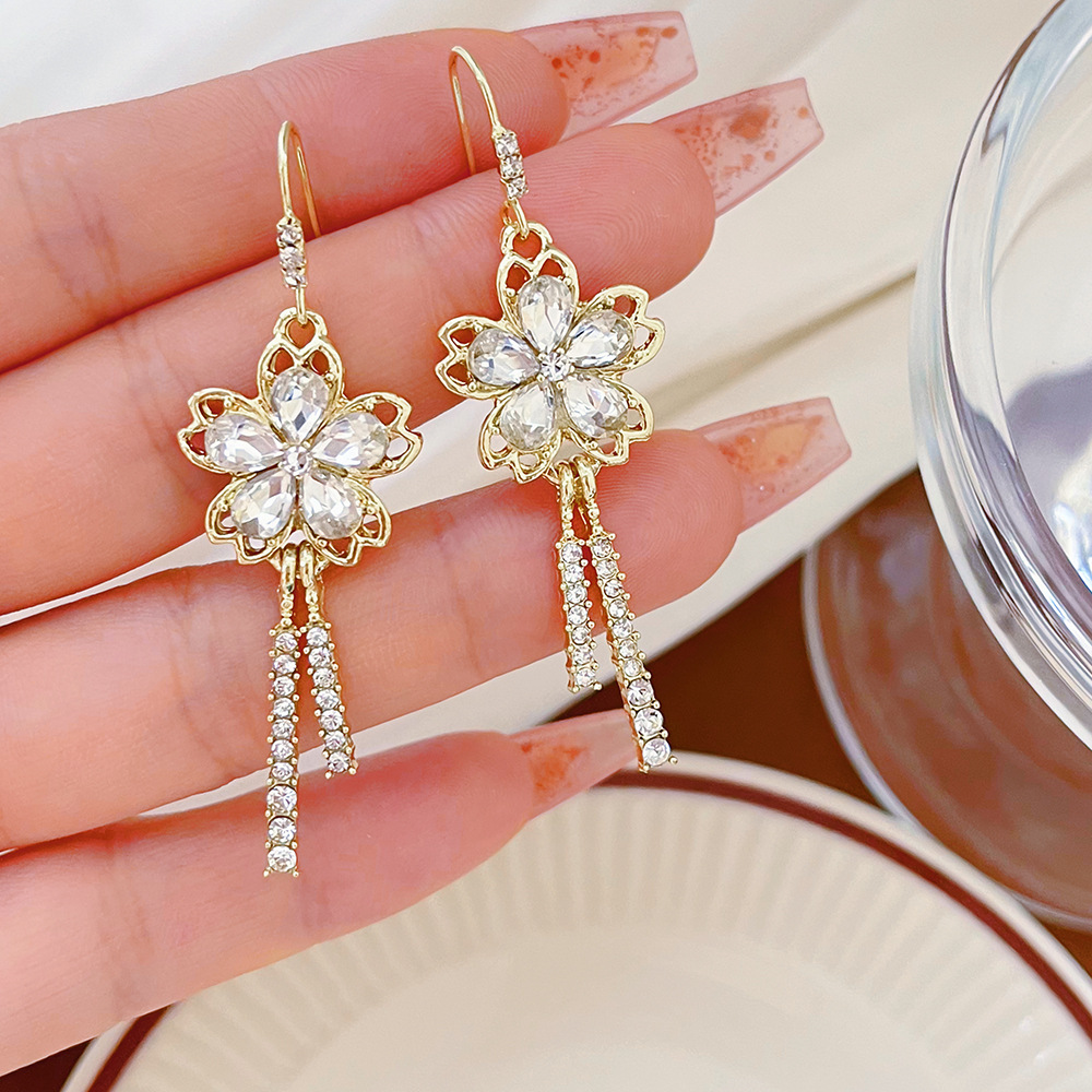 Fashionable elegant earrings drop-shaped