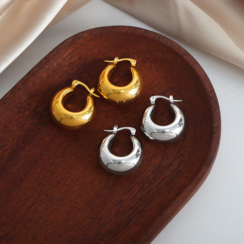 Euro-American Cross-Border New Fashionable, Unique, and Elegant Light Luxury U-Shaped Titanium Steel Earrings—Niche Design Jewelry for Women