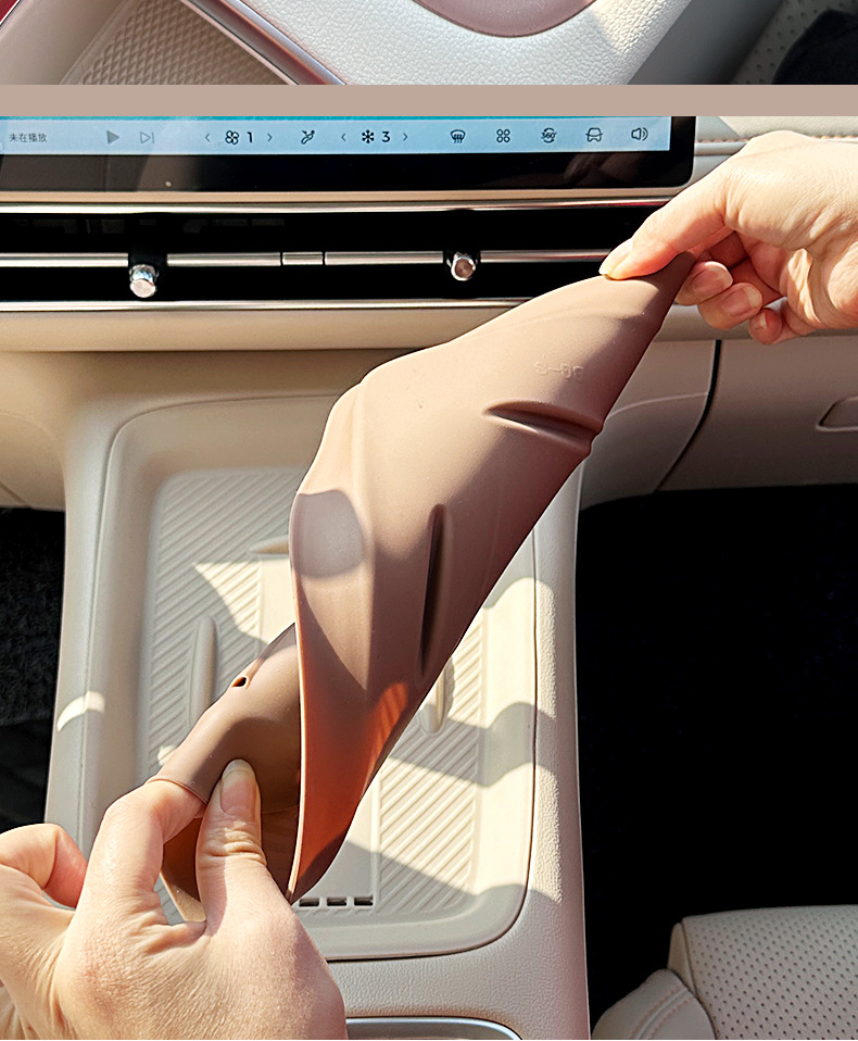 Suitable for Wuling Bingo S Water Cup Holder, Central Control Storage Box, Protective Anti-Slip Mat, Car Interior Modification Accessories
