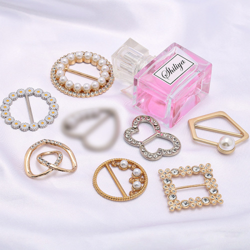 Metal corner knot pearl-studded diamond corner buttons T-shirt waist clip ring scarf silk tie clip alloy day-word button