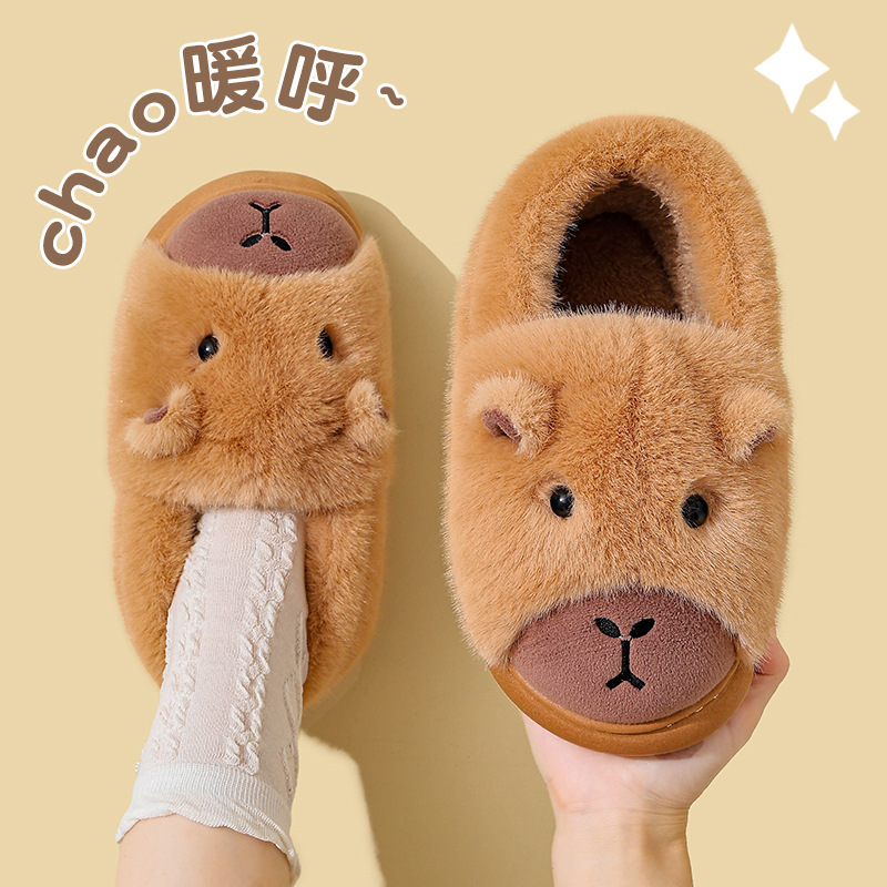 Zapatillas de algodón Capiballa para mujeres 2025 nuevas parejas de interiores antideslizantes cálidas bolsas de calzado de algodón para hombres