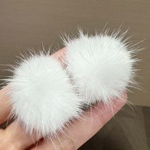 法式小香风珍珠毛球耳环气质简约新款前后式佩戴耳饰俏皮甜美耳钉