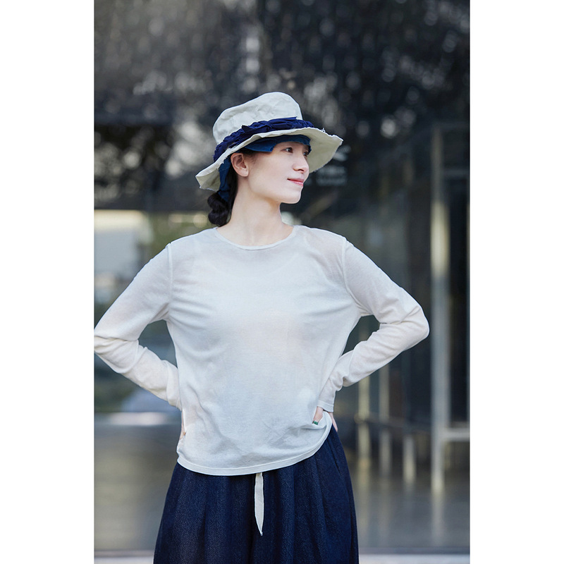 Spring and Summer New Style Literary Retro Original White Ultra-Thin Fine Rib High Elastic Comfortable Round Neck Knitted Long-Sleeved T-Shirt