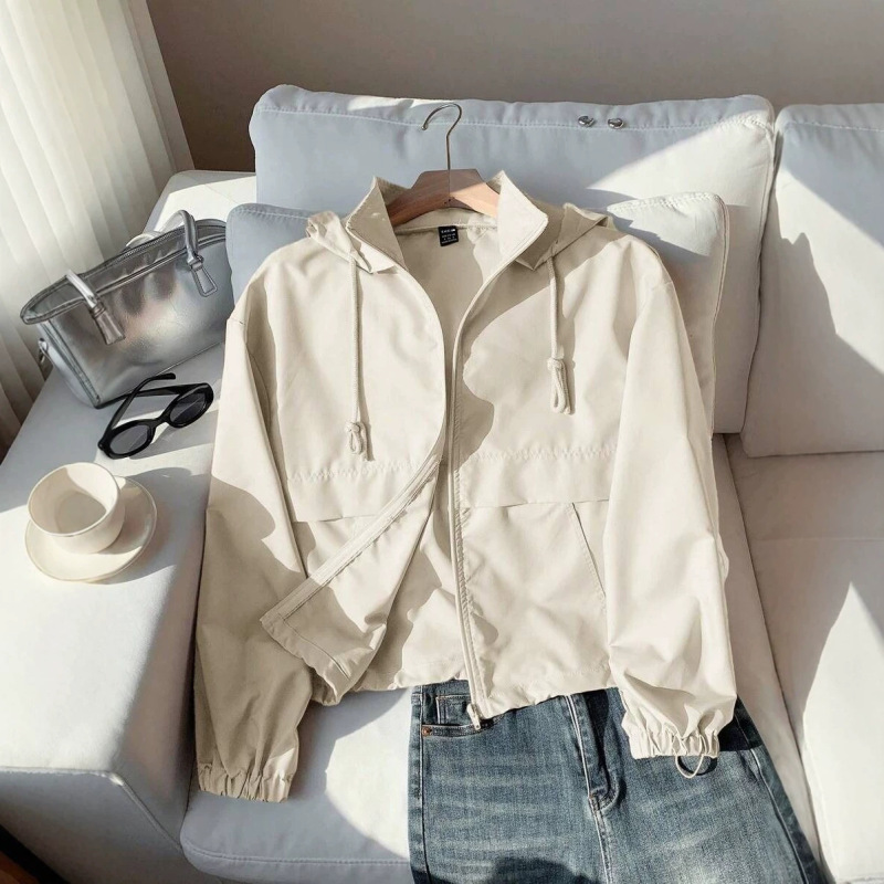 Women's Spring and Summer Jackets, Durable, Lightweight, and Breathable, Thin Short Jackets in a French Casual Style Women's Spring and Summer Jackets, Durable, Lightweight, and Breathable, Thin Short Jackets in a French Casual Style