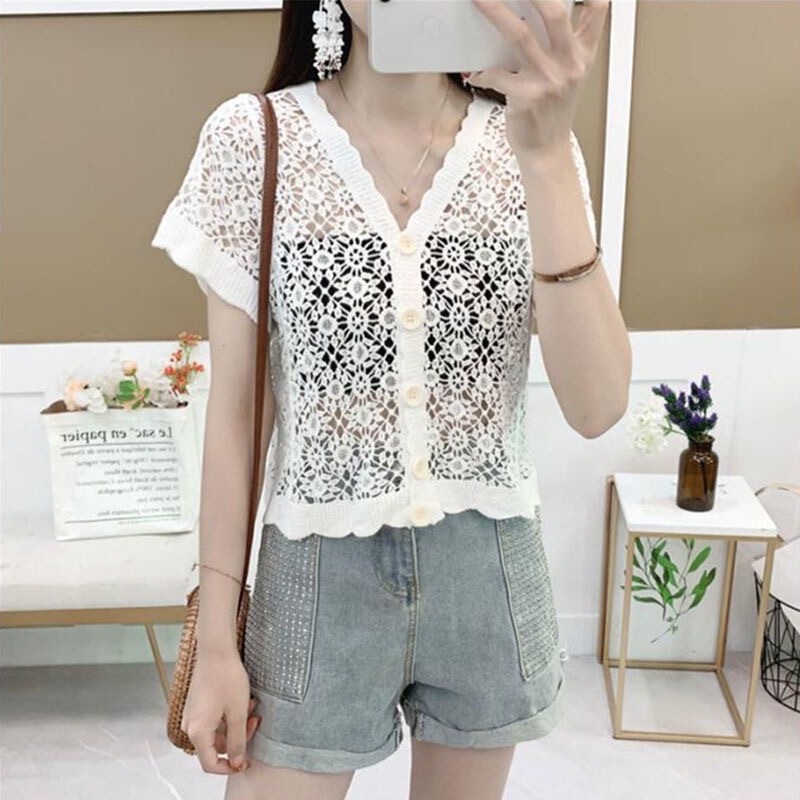 Vintage Style Travel Vacation Wear Hollow All-match Knitwear Thin Sunscreen Cardigan Bohemian Small Coat Vintage Style Travel Vacation Wear Hollow All-match Knitwear Thin Sunscreen Cardigan Bohemian Small Coat