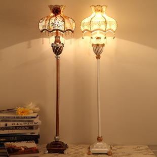 Floor Lamp European Style Living Room Bedroom Bedside Lamp American Style Coffee Table Warm Light Retro Vertical Floor Lamp Dimmable