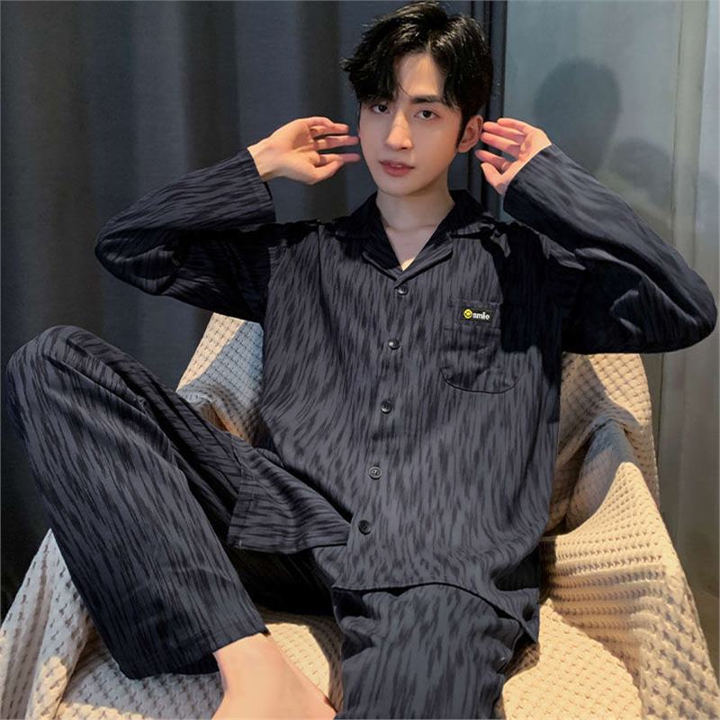 Pajamas de algodón de doble cara para hombres primavera y otoño de manga larga juveniles se pueden usar en el exterior
