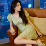 法式蕾丝甜美泡泡袖连衣裙