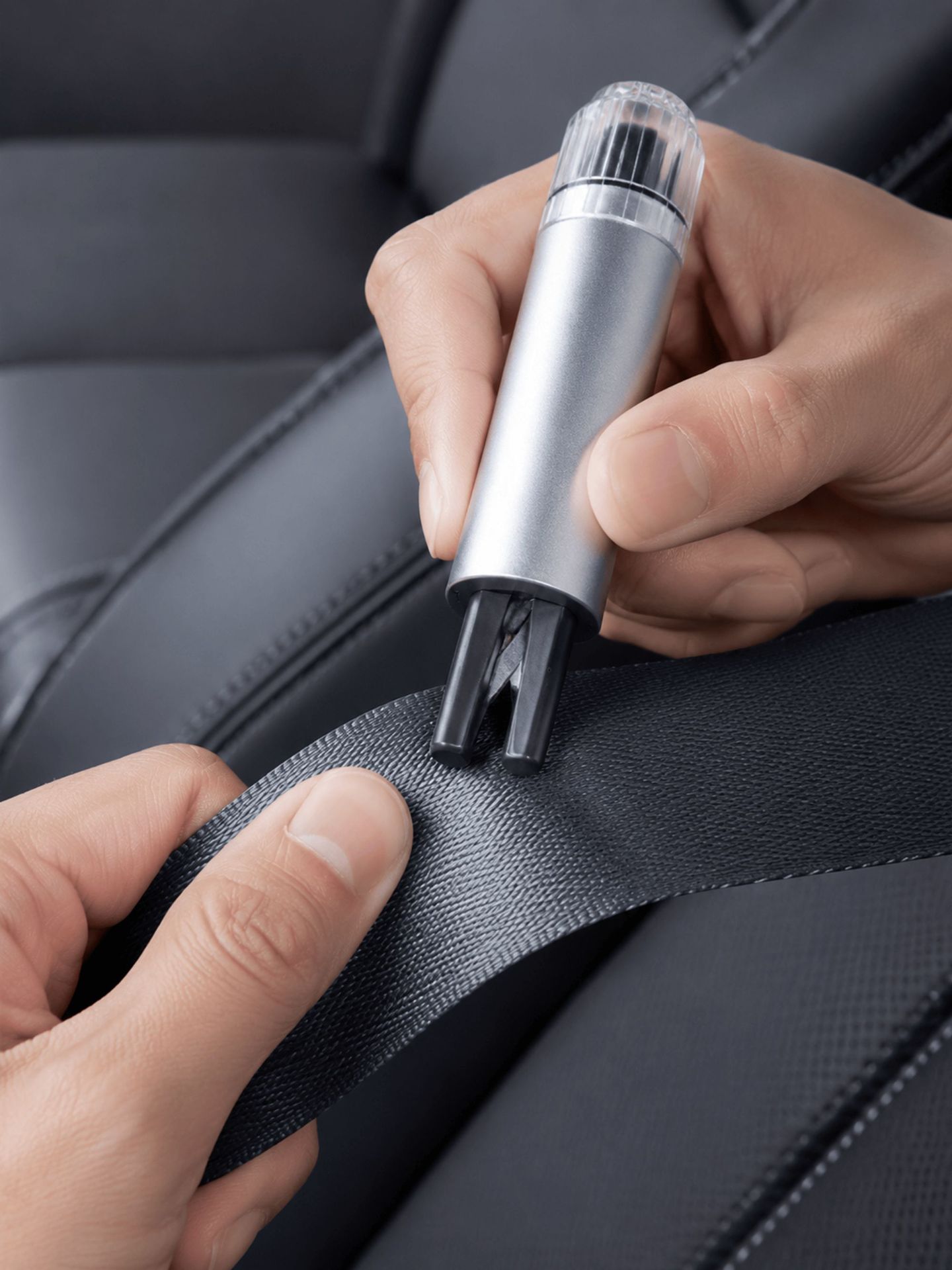 Cross-border window breaker with customizable logo, multi-functional 2-in-1 0.05kg car safety hammer for cutting window and seatbelt