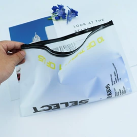 塑料自封袋;塑料服装袋;纸袋