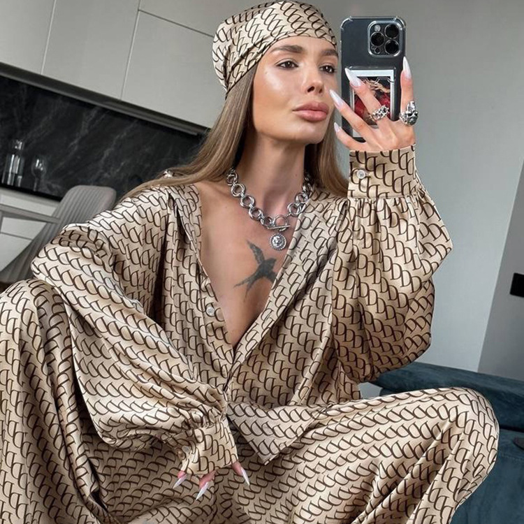 2026 New European American Women's Spring Fashion High-End Long-Sleeve Loose Shirt And Pants Two-Piece Satin Print Set_ecoleips.com
