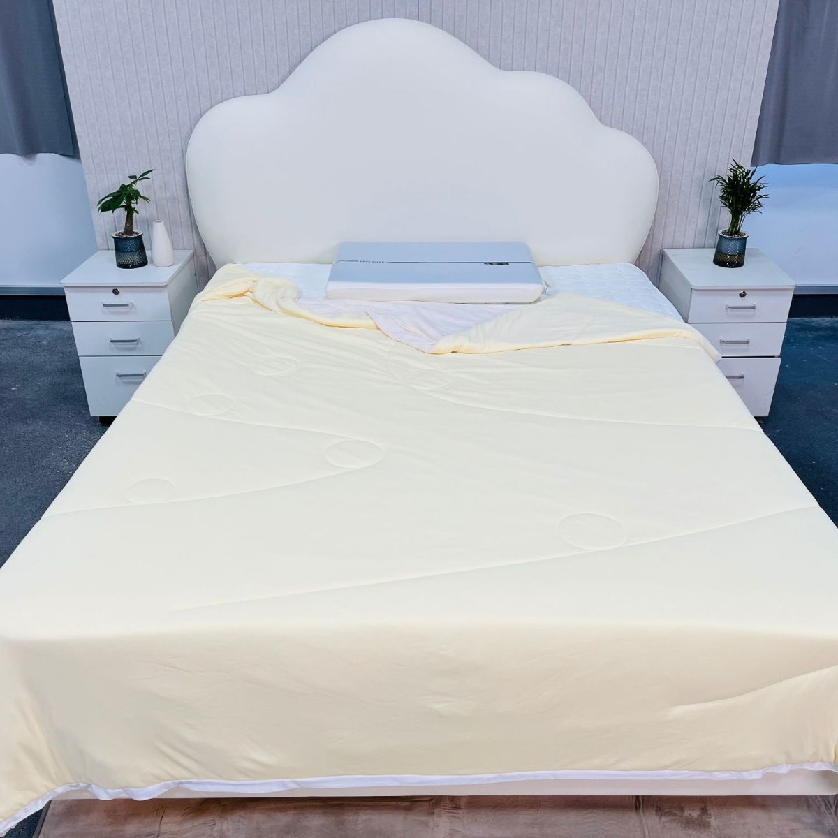 Summer Cool Quilt New Ice Silk Cool Silk Summer Quilt Pure Color Double-Sided Super Soft Summer Cool Quilt Ice Cream Air Conditioning Quilt