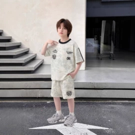 童T恤;童套装;童半身裙