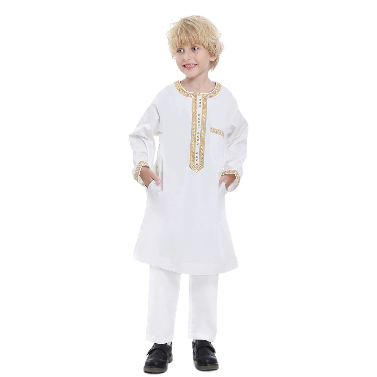 Фабричное пятно Ближневосточный молодежный халат с вышивкой для мальчиков, однотонный арабский халат для мальчика, комплект из двух предметов