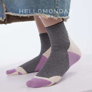 84374 Zhuji socks women's autumn and winter purple mid-calf length socks Net red super popular retro color matching striped boneless cotton socks