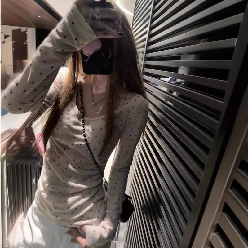 American-Style Lazy Fashion, Regular Shoulder, Early Autumn Long T-Shirt for Women, Sun Protection Cover-Up, Slim Fit, Trendy Inner Layer Base Shirt for Women American-Style Lazy Fashion, Regular Shoulder, Early Autumn Long T-Shirt for Women, Sun Protection Cover-Up, Slim Fit, Trendy Inner Layer Base Shirt for Women