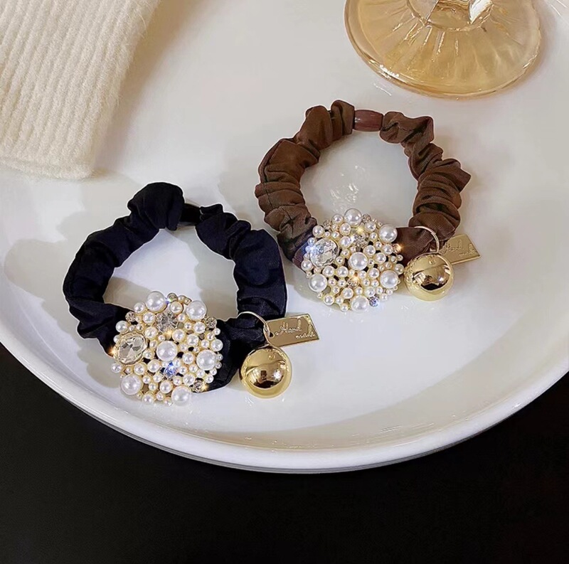 Pearl and Rhinestone Hair Tie for Women, Vintage Simple Elegant High-End Hair Rope, Elastic Band for Bun, Small Intestine Hair Ring Pearl and Rhinestone Hair Tie for Women, Vintage Simple Elegant High-End Hair Rope, Elastic Band for Bun, Small Intestine Hair Ring
