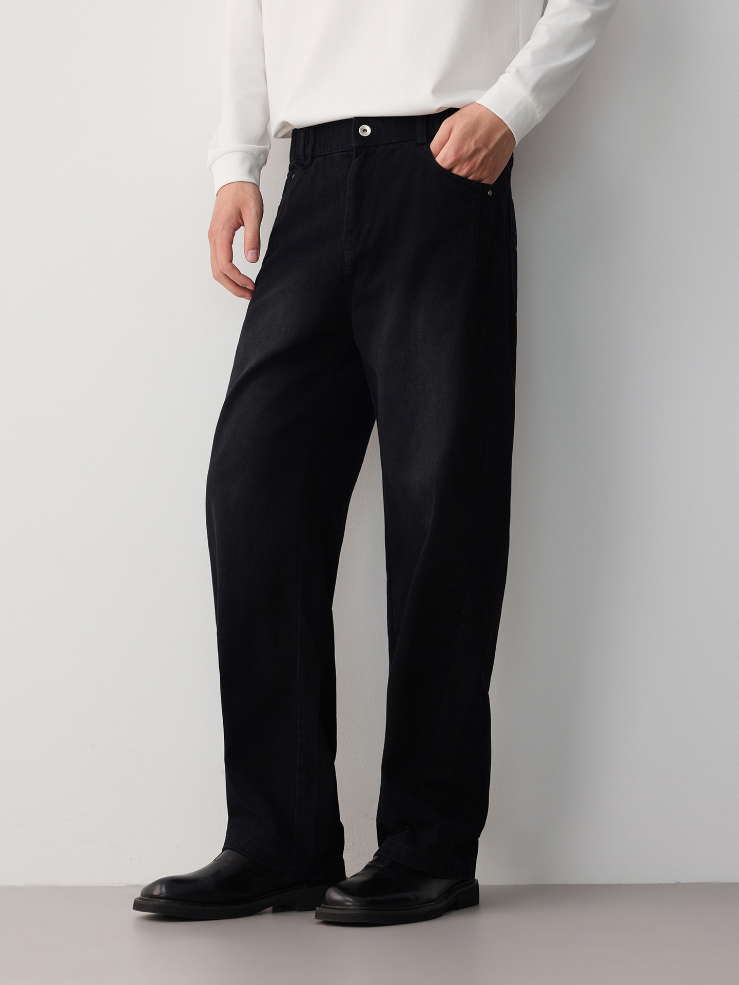 Quần jean nam ống rộng phong cách đường phố, chất liệu cotton, hiệu ứng làm cũ — đen
