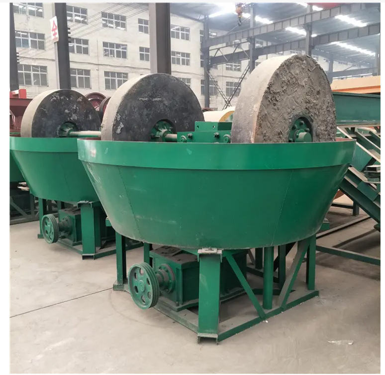 宏兴湿式碾金机磨盘式双滚轮对辊碾子金矿沙金银矿粉磨机洗细磨机