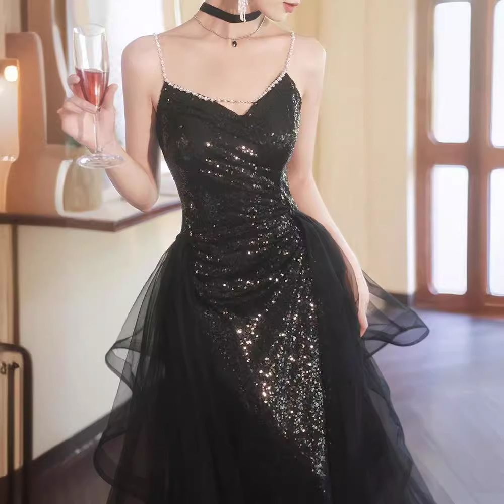 Vestido de noche negro 2026, nuevo estilo de verano, vestido de actuación con lentejuelas y tirantes, vestido de cóctel para fiesta