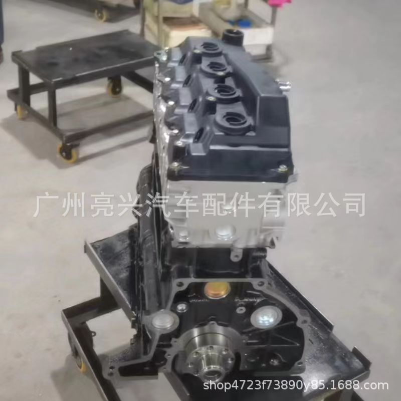 19000-30451 is suitable for Toyota HILUX diesel engine assembly convex machine 2KD