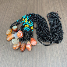 天然缠丝玛瑙原石手把件吊坠玉髓玛瑙手把件玉石手玩件毛衣链直播