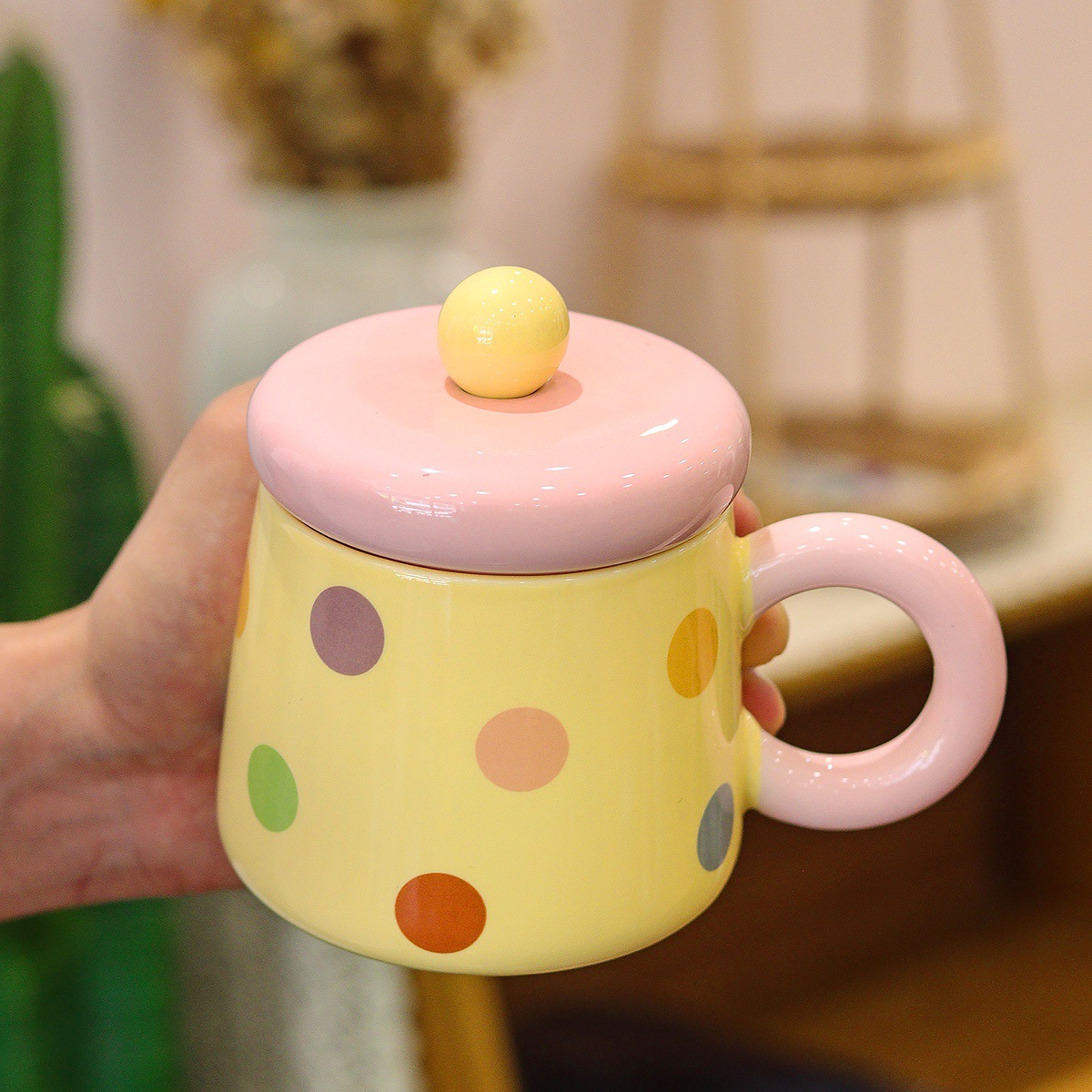 Taza de cerámica de punto de onda creativa para niñas de alto valor de agua taza de desayuno taza de miel con cubierta taza de miel regalo de cumpleaños