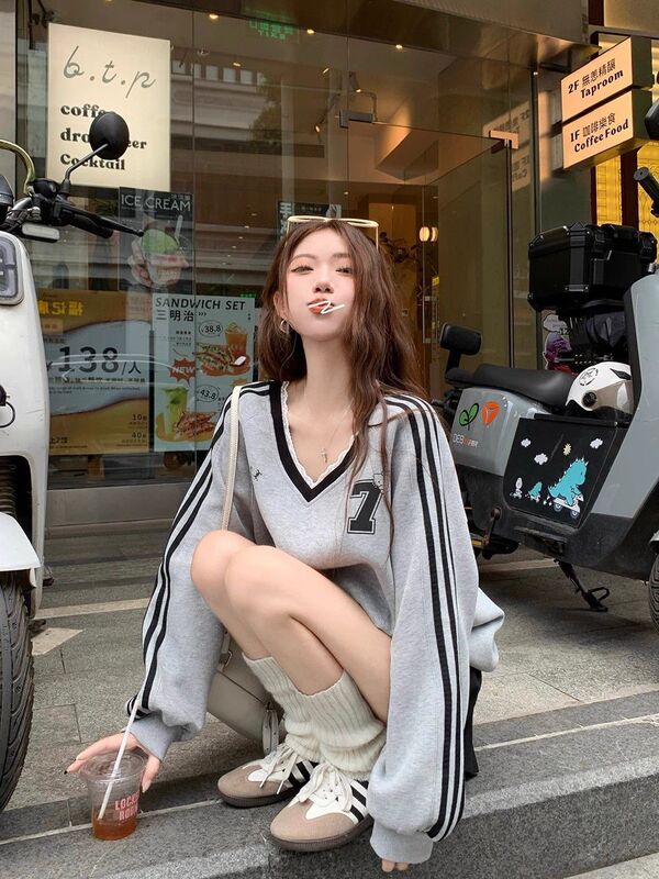 [320g thin] letter printing lace stitching V-neck long sleeve sweater women's loose casual top