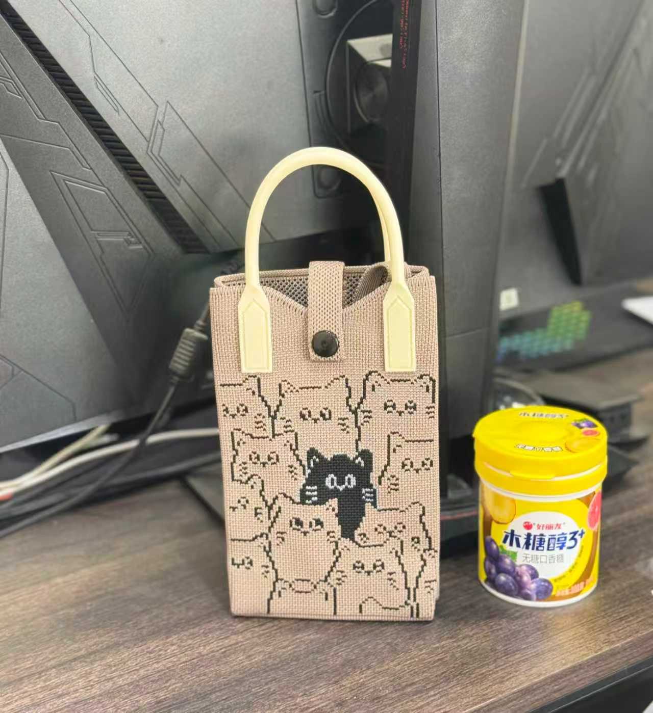 Café. Totoro
