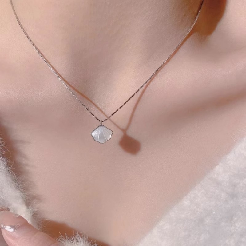 Shell Pattern Women's Gender 925 Sterling Silver Plating Shell Pendant Necklace