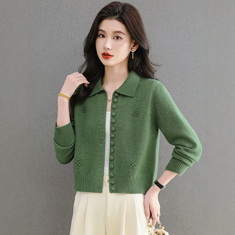 Lapel Sweater Cardigan for Women, Spring and Autumn 2025 New Style, Knitted Cardigan, Short and Loose Fit, Slimming Top for Petite Figures