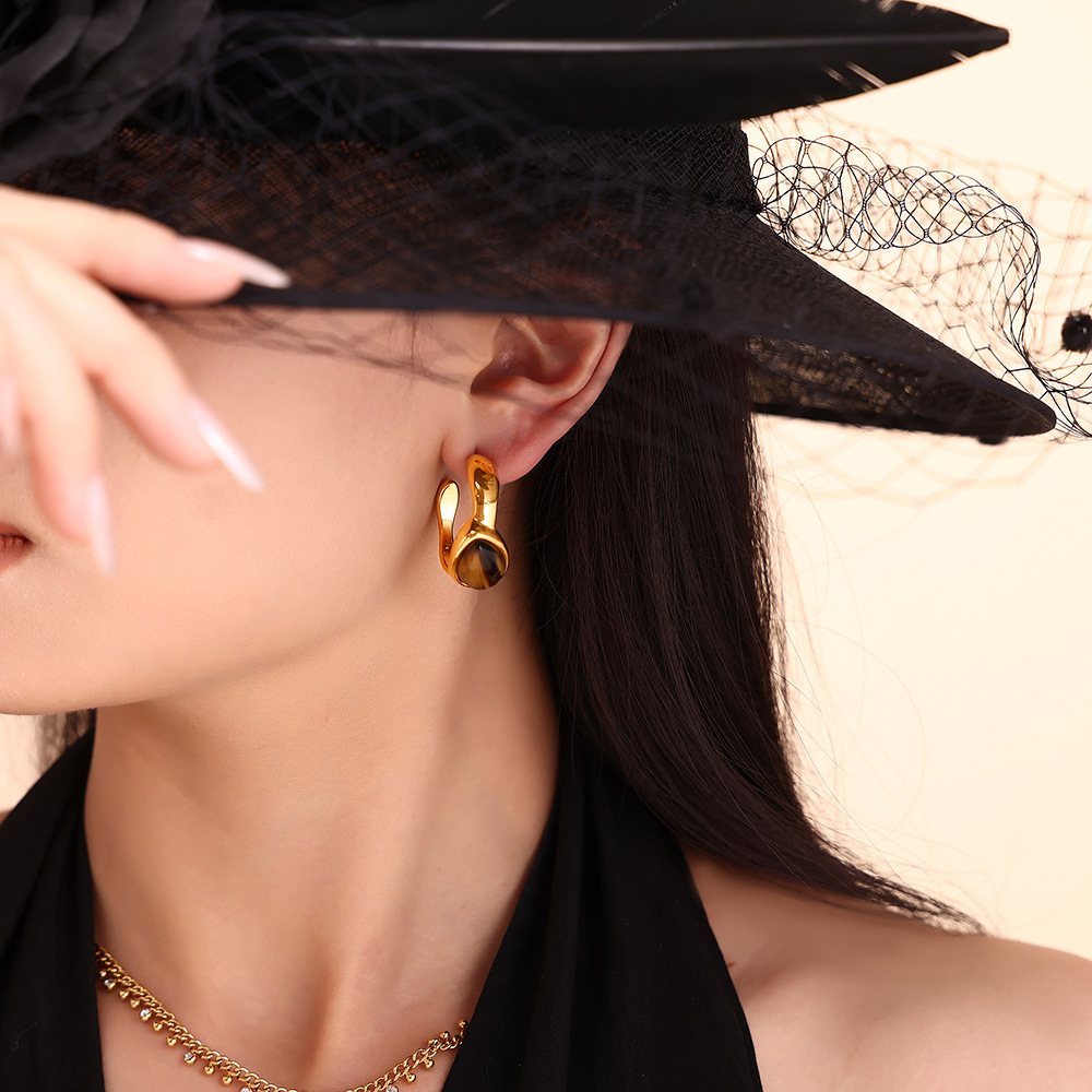 European And American Retro Natural Tiger Eye Stone C-shaped Earrings With Open Ring Stainless Steel PVD Plated Maillard Jewelry_voghion.com