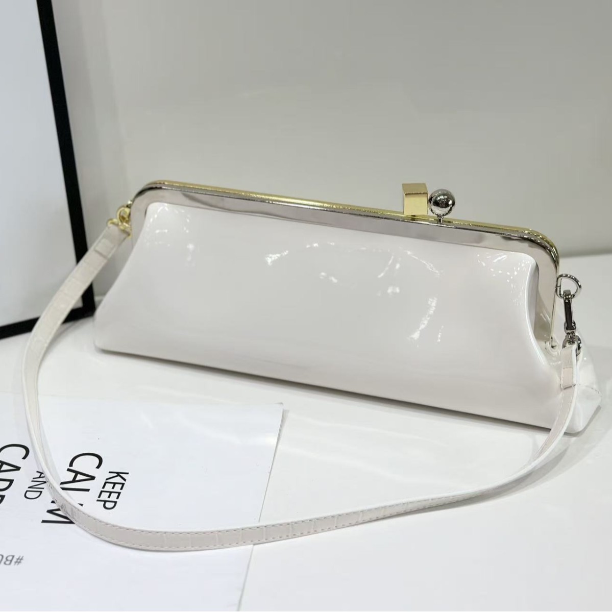 Bolsa baguette espelhada elegante para mulher mala de noite_voghion.com