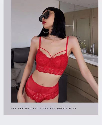 Factory Directly Sell European and American Sexy Lingerie Women's Thin Cup Lace Gathered Side Inward Summer Big Chest Small Bra Set 