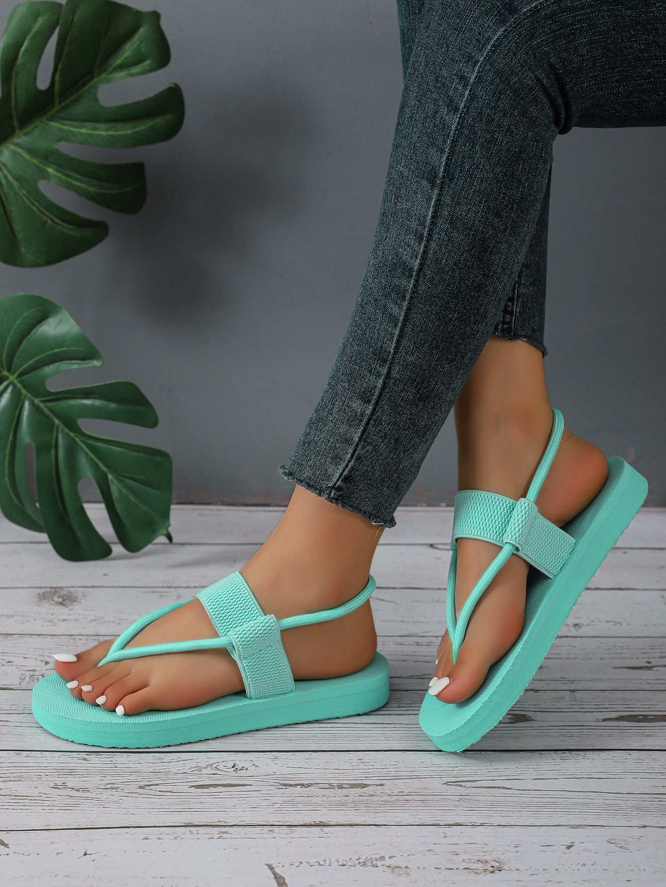 Women's Casual Solid Color Round Toe Beach Sandals display picture 2