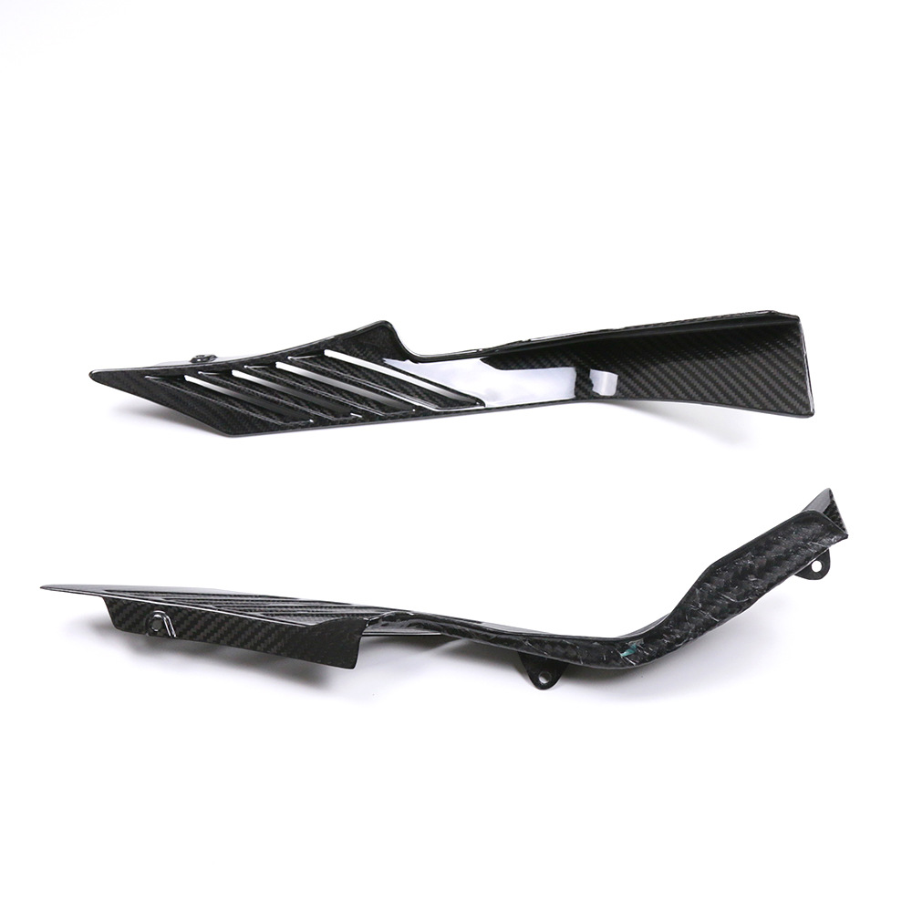 Suitable for new YAMAHA YAMAHA R3 modified carbon fiber shell motorcycle accessories rear rectifier cover