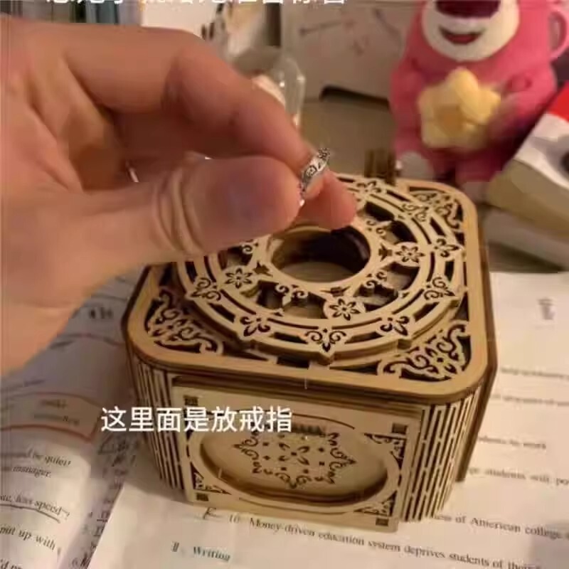 カラフルなカップルギフト DIY 木製組み立てオルゴールギフトボックス 3D 立体モデル木製機械式スイート|undefined