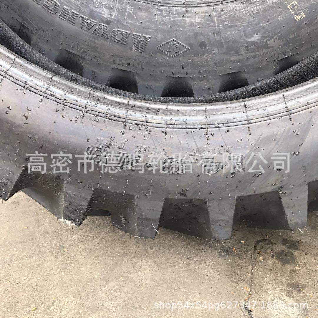 Suministro de fábrica cultivador neumático 14.9-48 máquina picking neumático 11-32