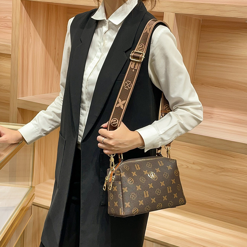 2025 New Vintage Commuter Versatile High-Quality Double-Layer Handbag Shoulder Crossbody Pillow Bag For Women_voghion.com