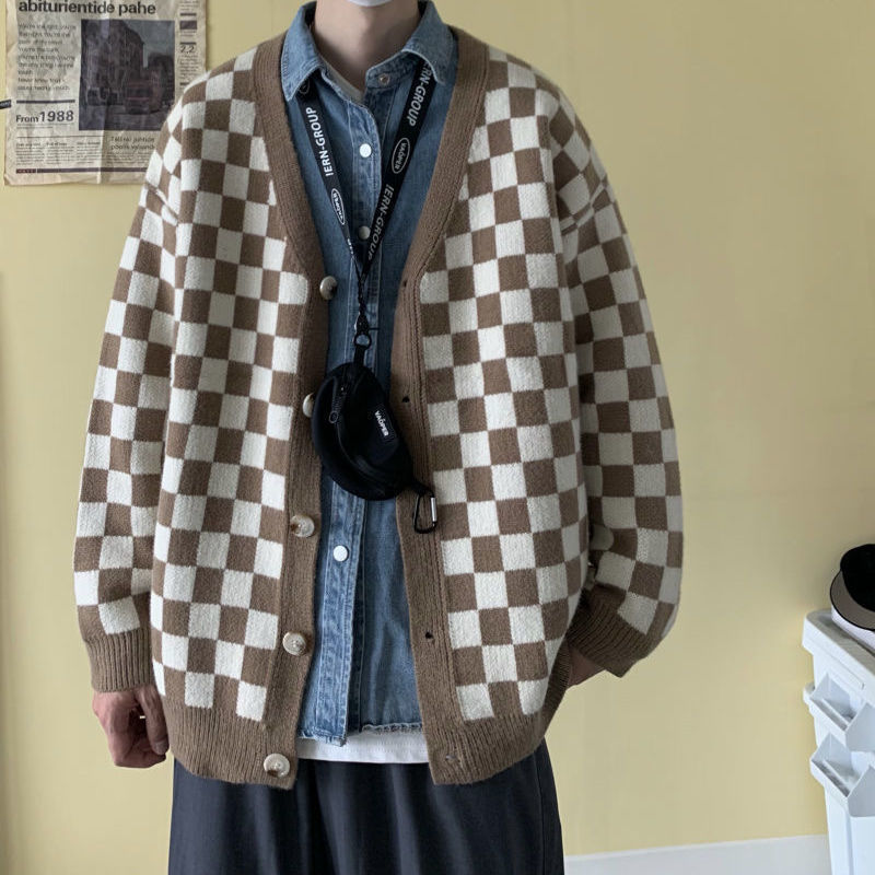 Autumn and Winter Checkerboard Plaid Gradient Contrast Color Warm Knitted Cardigan Jacket Casual Campus Style Couple Sweater Autumn and Winter Checkerboard Plaid Gradient Contrast Color Warm Knitted Cardigan Jacket Casual Campus Style Couple Sweater
