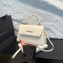 ���ֵŮ��2025�ļ��¿�s���e���ֵ��б������ٴ���|С����