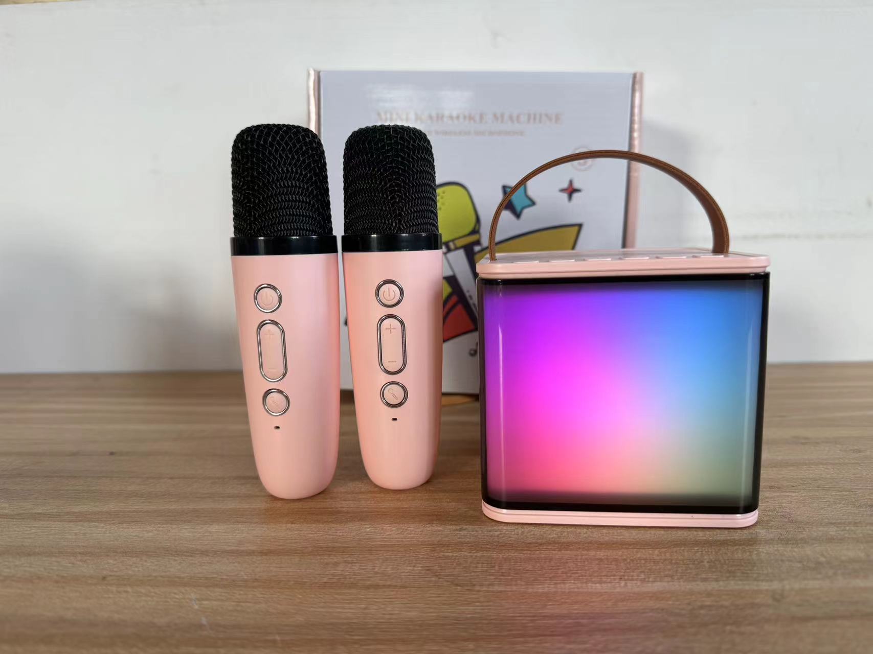 K6 completo LED luz Bluetooth audio portátil mini micrófono inalámbrico karaoke audio micrófono traje transfronterizo