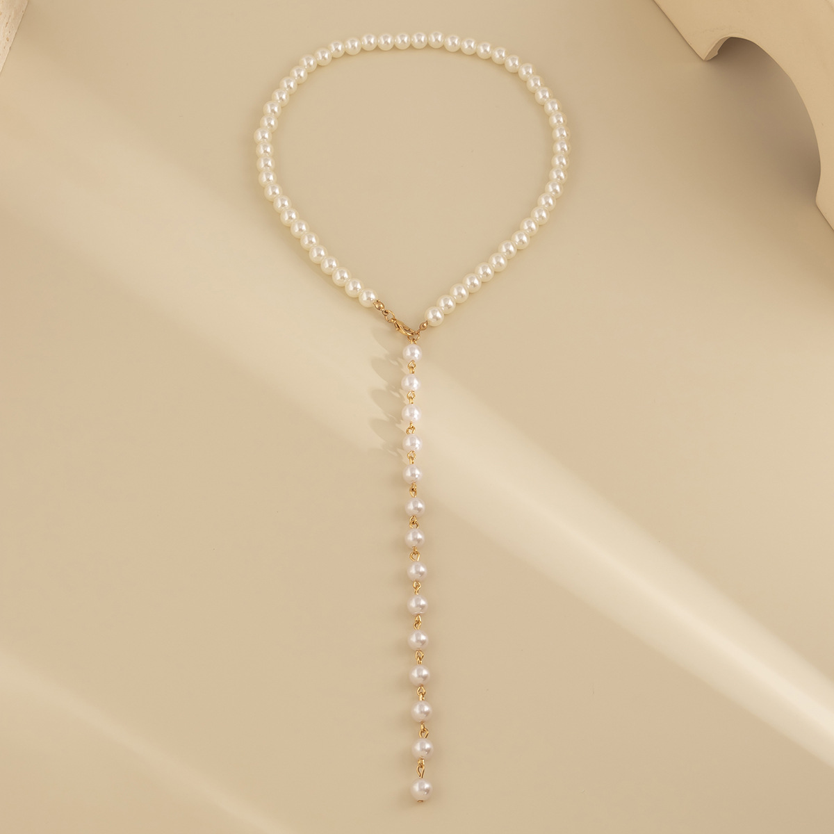 Simple Style Geometric Metal Pearl Necklace