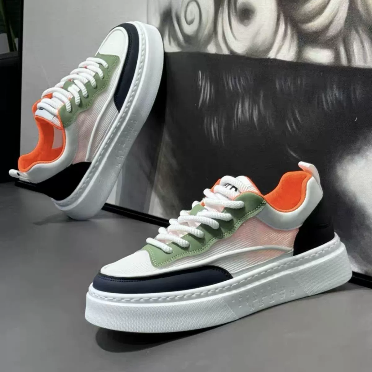 Мужская обувь Весна 2025 новая дышащая маленькая белая обувь спортивная повседневная обувь мужская приливная бренд нишевые нескользящие и износостойкие кроссовки