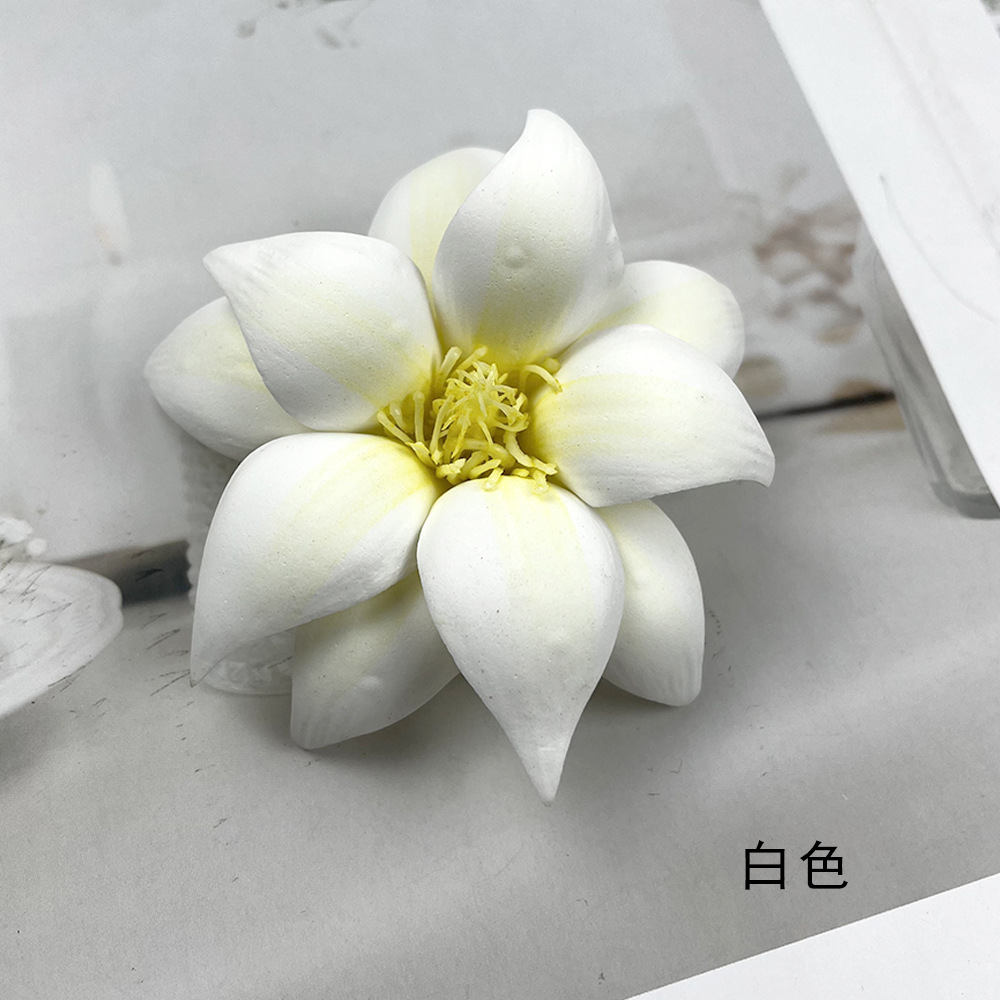 Simulación de flores eva mano