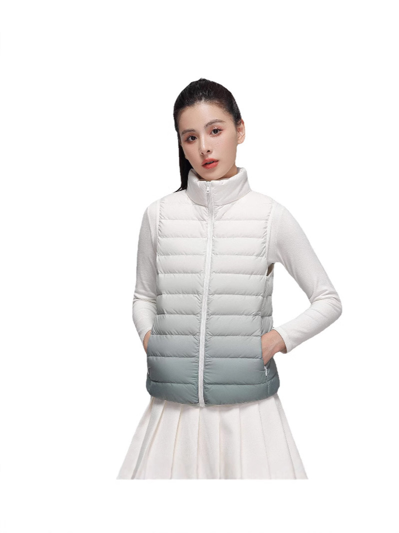 Transfronterizo TikTok otoño y invierno 90 vello chaleco de pluma ligero chaleco de mujer ropa de mujer ligera y delgada chaqueta de hombro de color gradiente