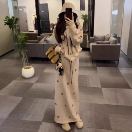 时尚休闲套装;连衣裙;女式针织衫