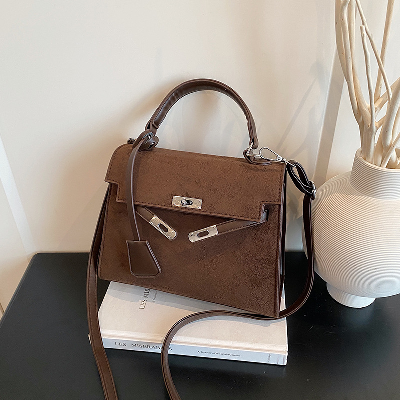 Otoño y invierno nicho bolsos de terciopelo de seda damas 2025 nuevo retro versátil bolsos de mochila de moda bolsos de mano Kelly image 9