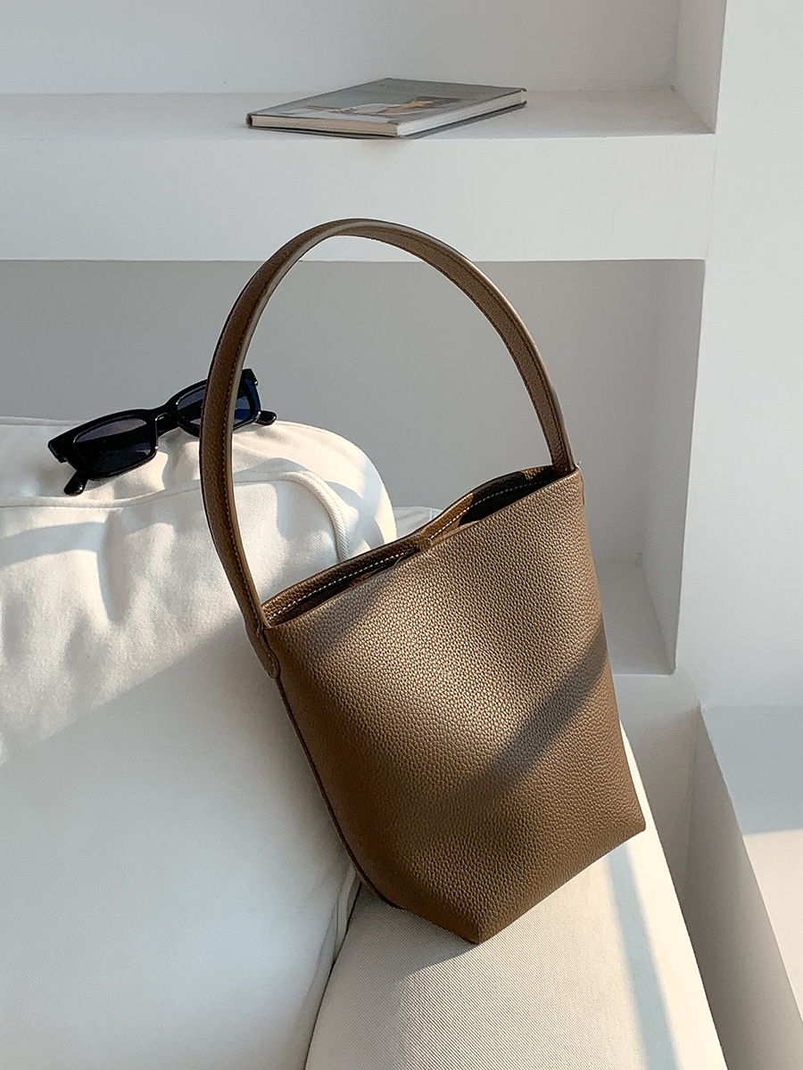 진흙색