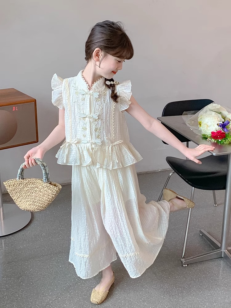 Niña nuevo conjunto chino de verano 2025 nuevo estilo nacional pantalones de piernas anchas hebilla de disco super xiang de verano niñas de manga corta vestido chino